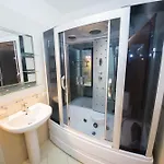 شقة Qerret غوليم