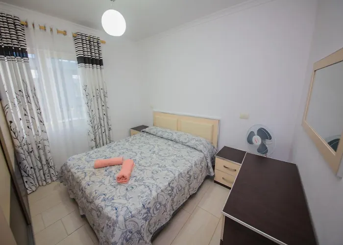 Qerret Daire Golem (Tirana)